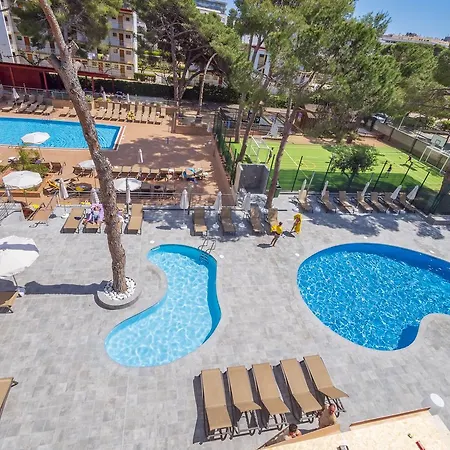 Golden Port & Hotel 4*