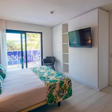 Golden Port & Otel 4*